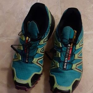 Salomon walking sneakers